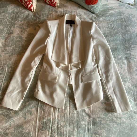 BCBG MaxAzria Cream Blazer - Picture 8 of 12